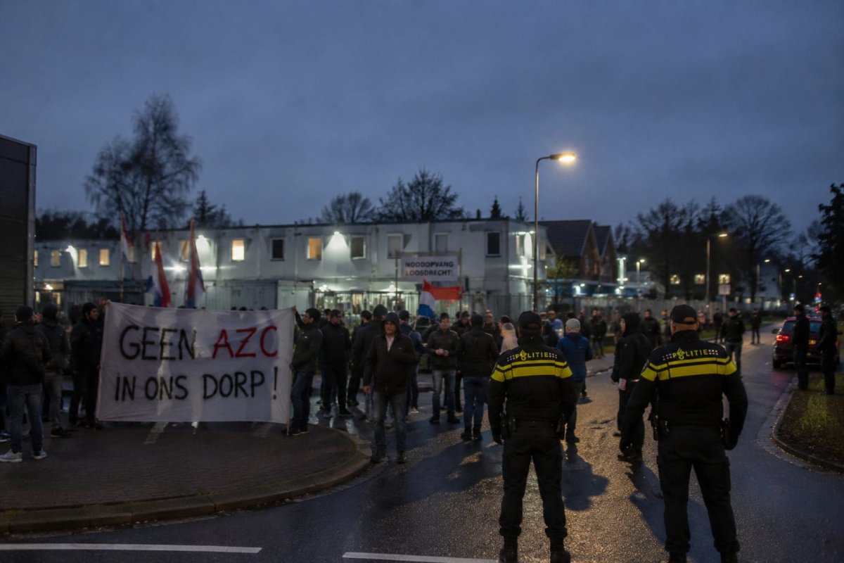 Na Apoldoorn vond er ook een anti-AZC-demonstratie plaats in Loosdrecht