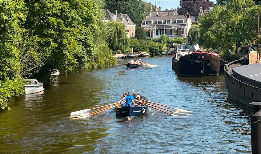 600 sporters, 15 kilometer: grote race in de grachten van Zwolle