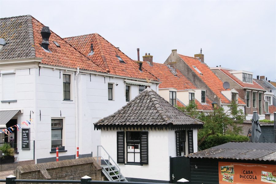 Leegstaande gebouwen worden woningen: regering wil binnen 18 maanden extra woonruimte creëren